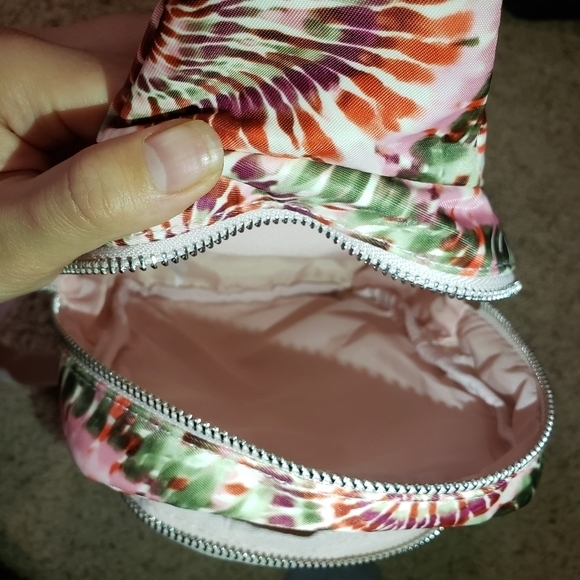 TIE-DYE SLING BACKPACK⭐ - Picture 2 of 11